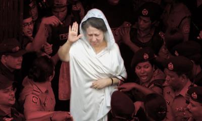 পুতুল থেকে আপসহীন নেত্রী বেগম খালেদা জিয়া